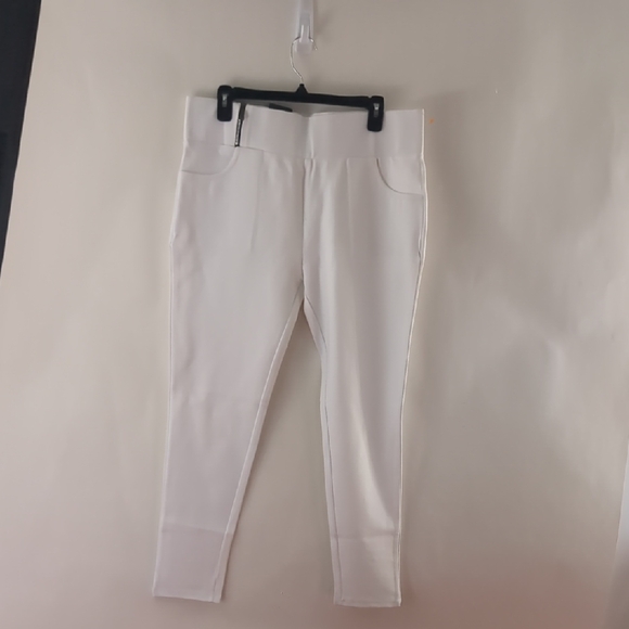 RFL Pants - New With Tags Stylish White Skinny Pull On Pants Size Large